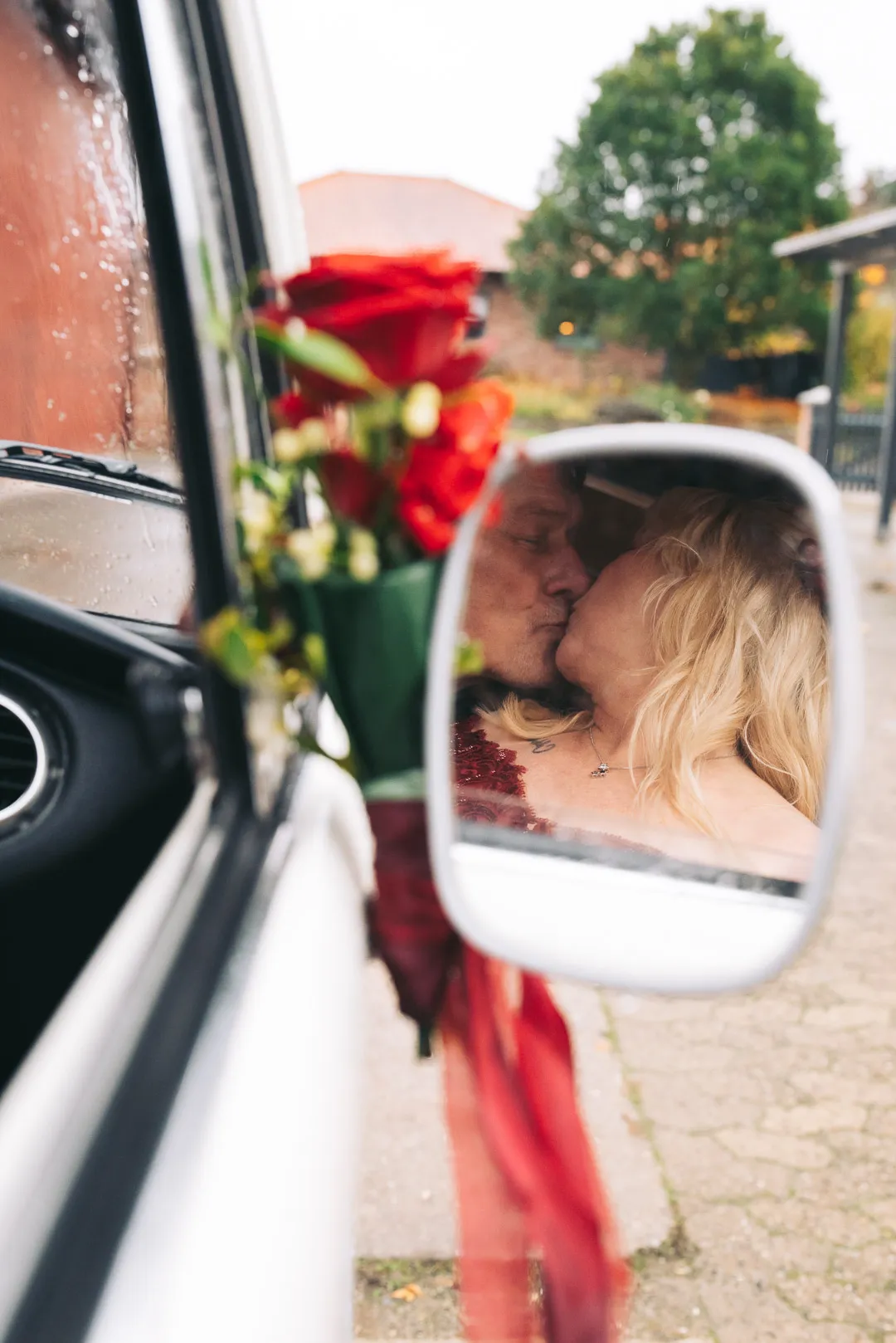 hochzeitsfotograf-wolfsburg-couple-shooting-mit-vw-bus-18 Brautpaar Couple Shooting mit VW Bus