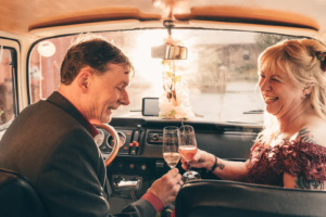 hochzeitsfotograf-wolfsburg-couple-shooting-mit-vw-bus-20 Brautpaar Couple Shooting mit VW Bus