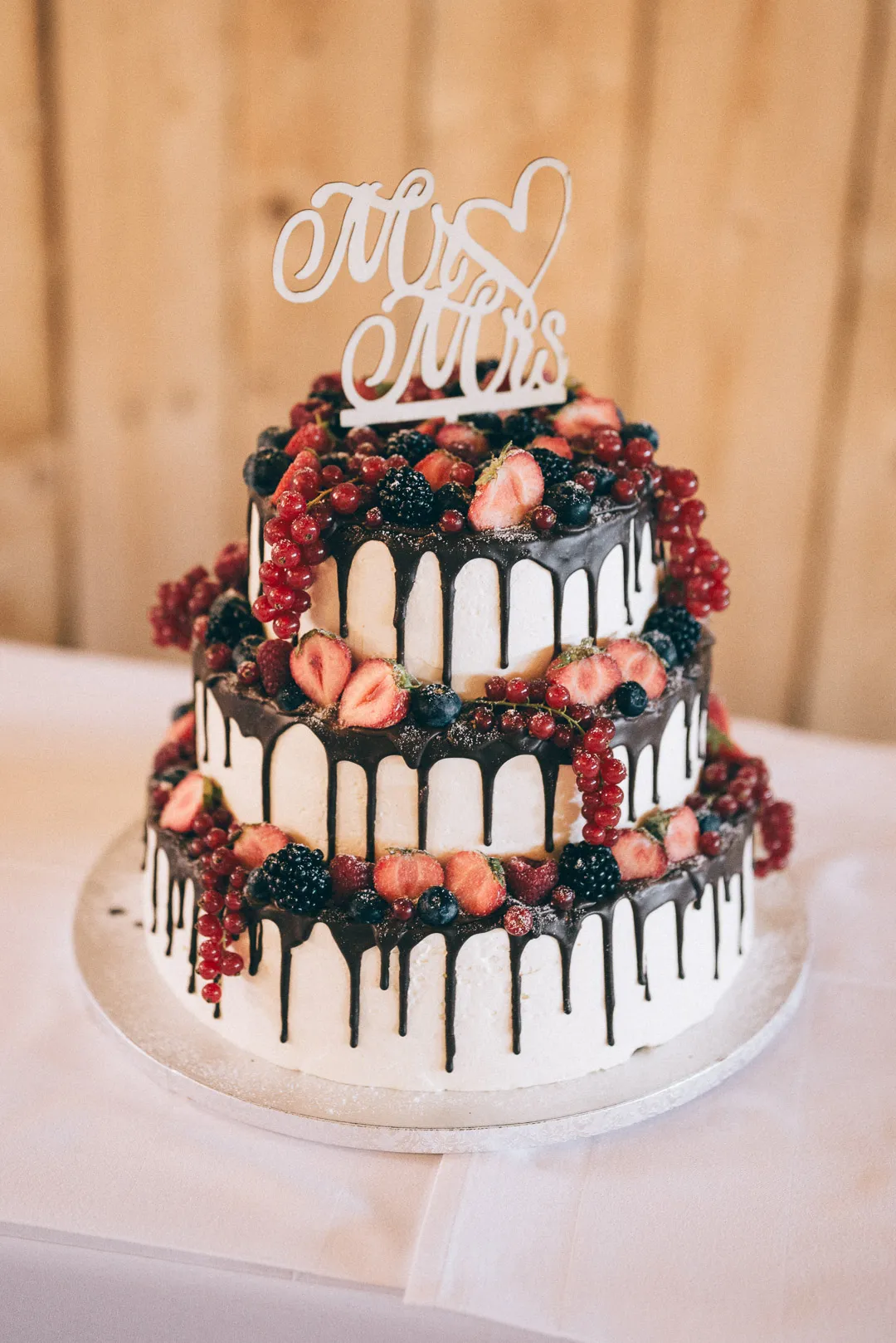 hochzeitsfotograf-wolfsburg-hochzeitsfeier-farminn-wittingen-41 Hochzeitsreportage der Hochzeitsfeier im FarmInn Kakerbeck