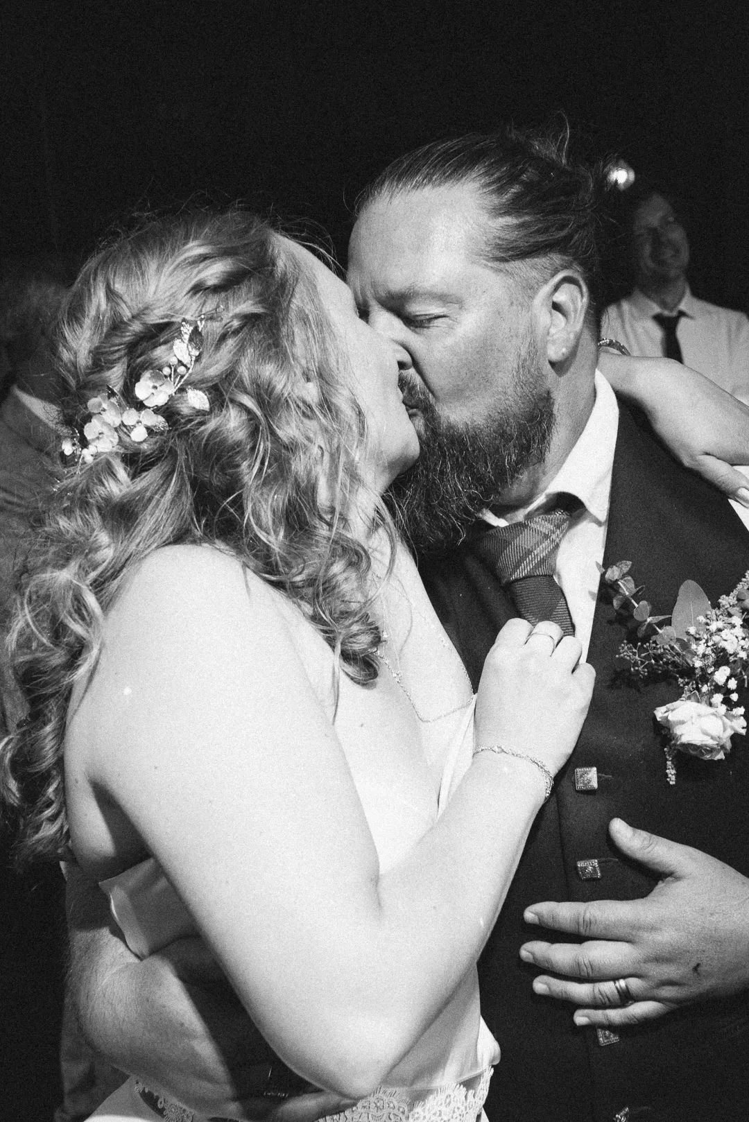 hochzeitsfotograf-wolfsburg-hochzeitsfeier-farminn-wittingen-67 Hochzeitsreportage der Hochzeitsfeier im FarmInn Kakerbeck