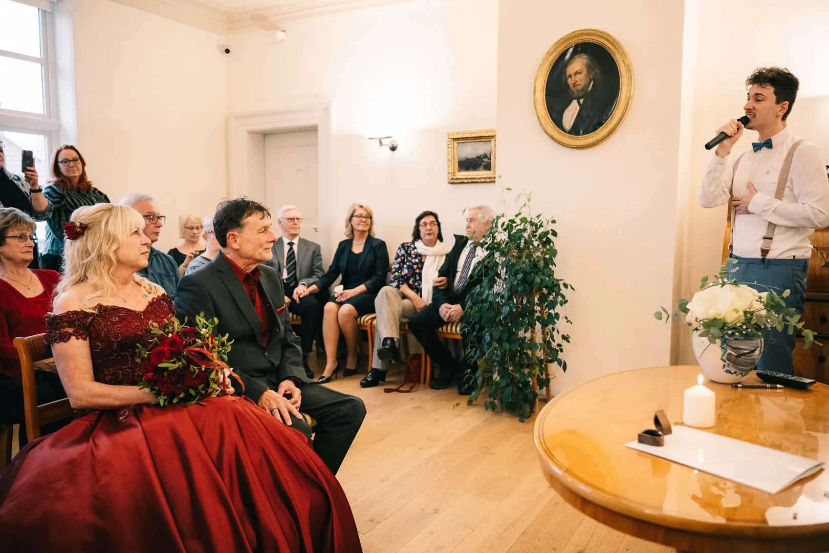 hochzeitsfotograf-wolfsburg-trauung-im-schloss-fallersleben-154 Hochzeitsreportage im Standesamt Schloss Fallersleben