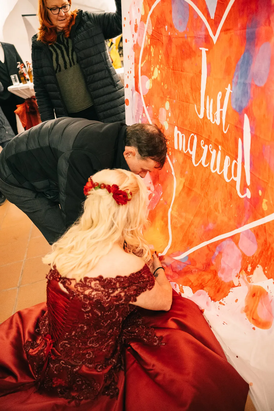 hochzeitsfotograf-wolfsburg-trauung-im-schloss-fallersleben-190 Hochzeitsreportage im Schloss Fallersleben Empfang im Gewölbekeller