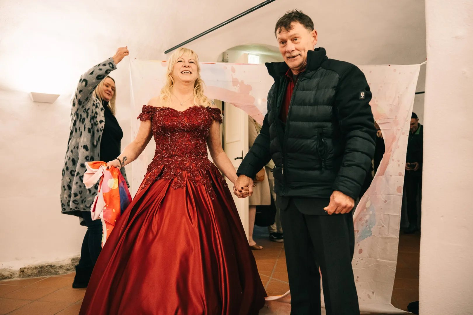 hochzeitsfotograf-wolfsburg-trauung-im-schloss-fallersleben-194 Hochzeitsreportage im Schloss Fallersleben Empfang im Gewölbekeller