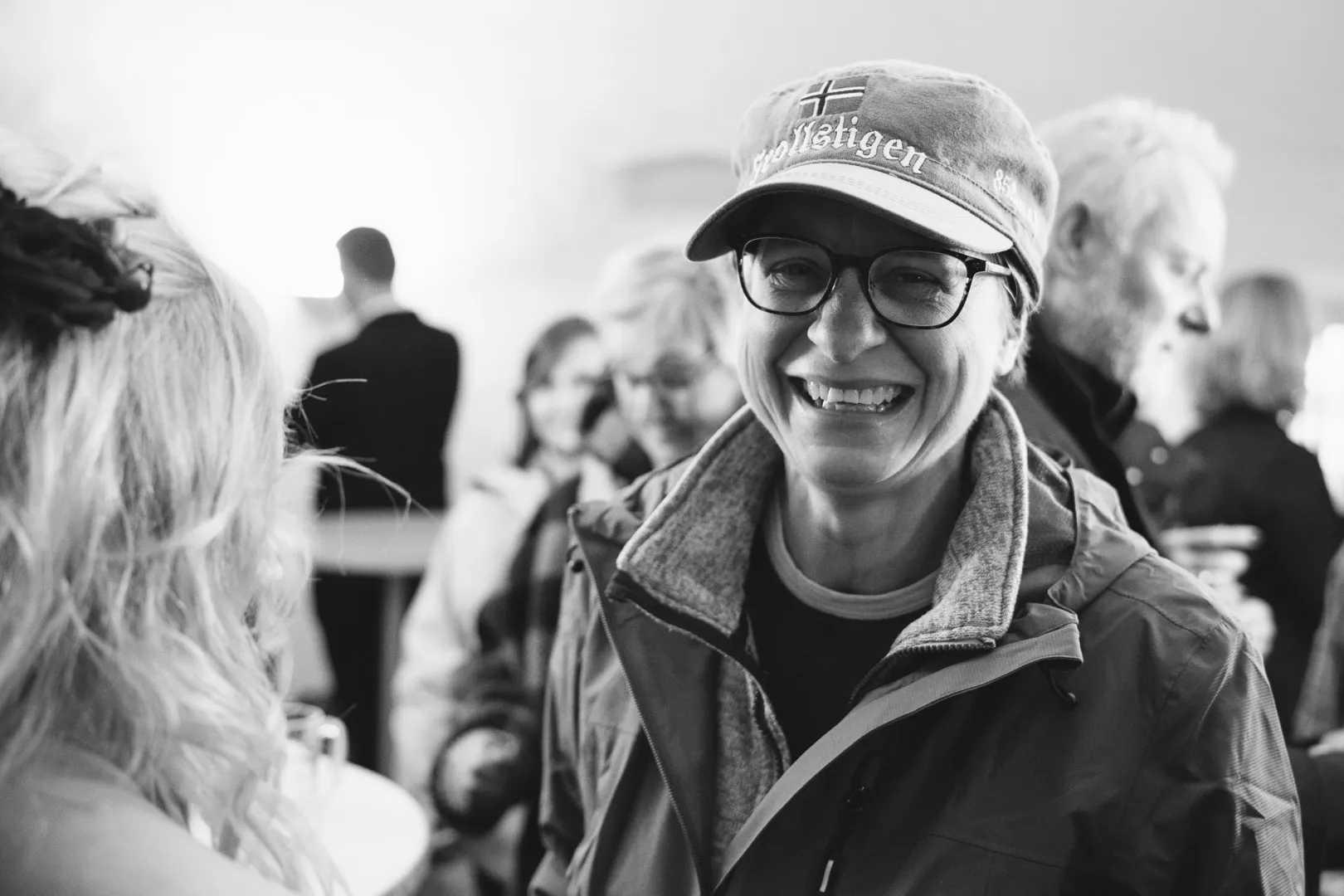 hochzeitsfotograf-wolfsburg-trauung-im-schloss-fallersleben-199 Hochzeitsreportage im Schloss Fallersleben Empfang im Gewölbekeller