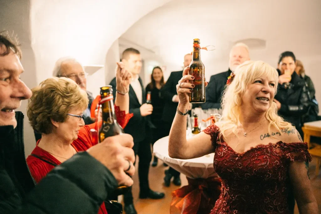 Empfang im Gewölbekeller bei einer Hochzeit im Schloss Fallersleben in Wolfsburg